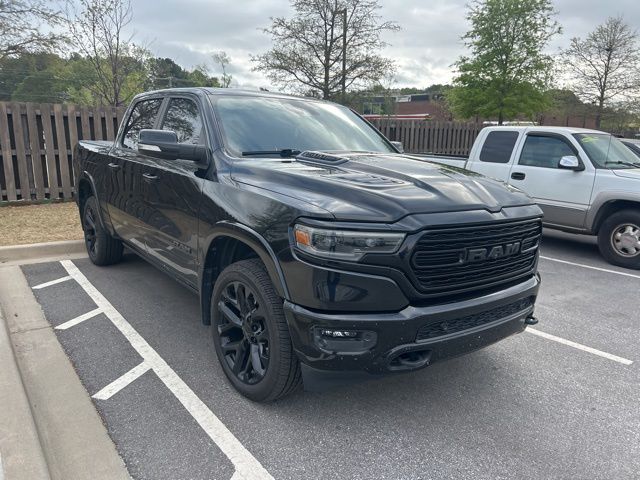 Diamond Black Crystal Pearlcoat 2022 RAM 1500 Limited Crew Cab 4WD Pickup Truck Four-Wheel Drive 8-Speed Automatic