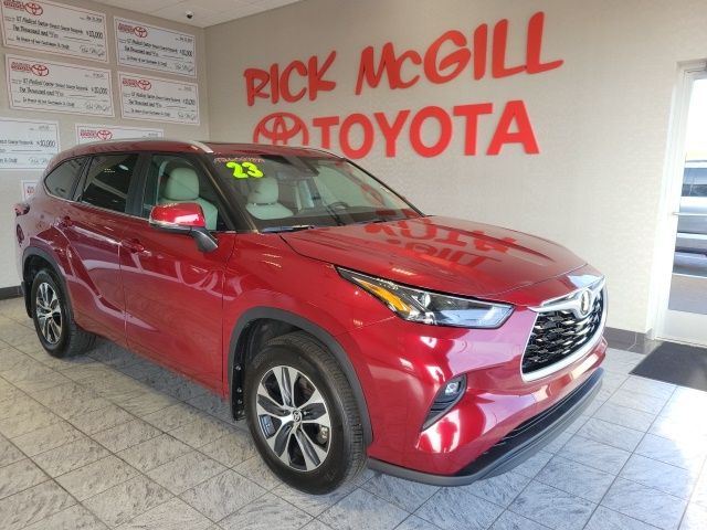 Red (Ruby Flare Pearl) 2023 Toyota Highlander XLE AWD SUV / Crossover All-Wheel Drive 8-Speed Automatic