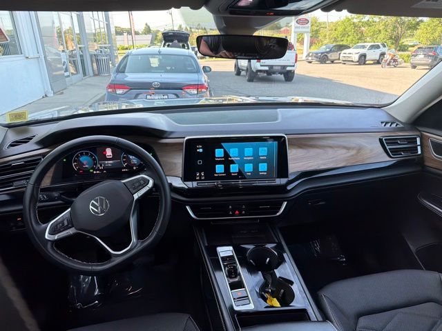 Used 2024 Volkswagen Atlas SUV