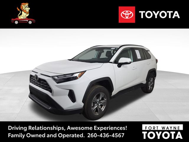 2024 Toyota RAV4 XLE photo
