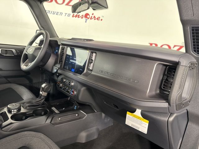 2025 Oxford White Ford Bronco Base 4X4 SUV
