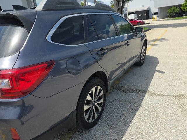 2017 Subaru Outback - $19,997