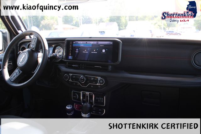 Used 2025 Jeep Wrangler SUV