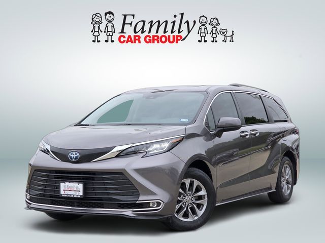 Predawn Gray Mica 2022 Toyota Sienna XLE 7-Passenger FWD Minivan Front-Wheel Drive Continuously Variable Transmission