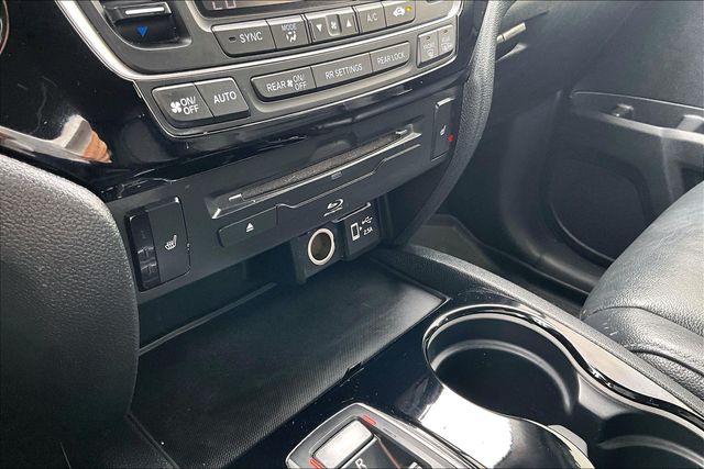 Used 2022 Honda Pilot Touring 4D Sport Utility