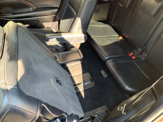 Used 2017 Toyota Highlander SUV