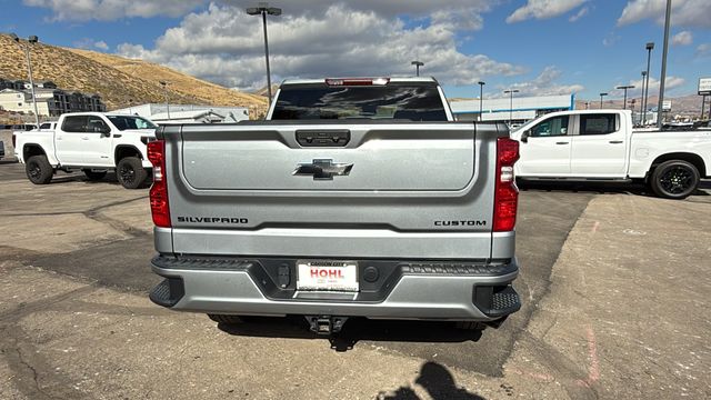 2025 Chevrolet Silverado 1500 Custom 4