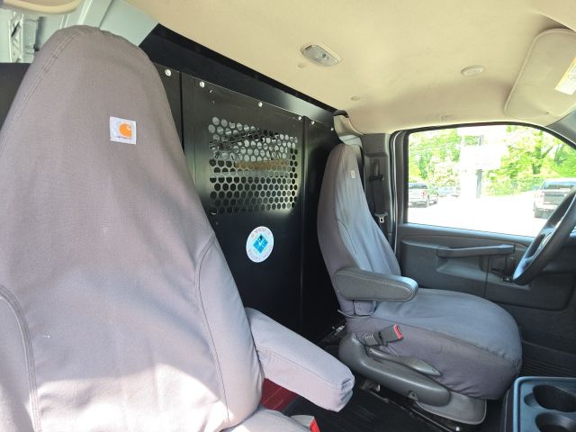 2022 GMC Savana 2500 Work Van:C02606
