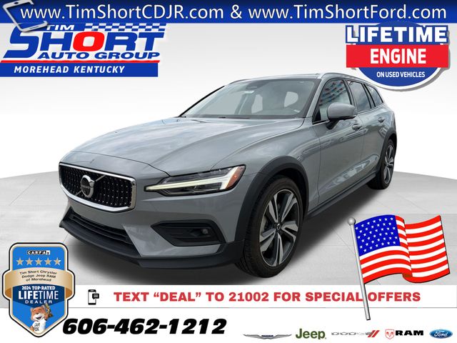 Vapour Gray Metallic 2025 Volvo V60 Cross Country B5 Plus AWD Wagon All-Wheel Drive Automatic