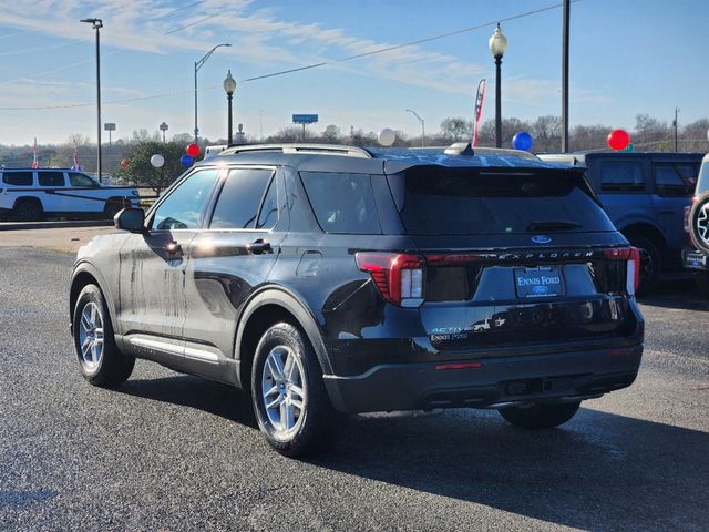 2025 Ford Explorer Active 6