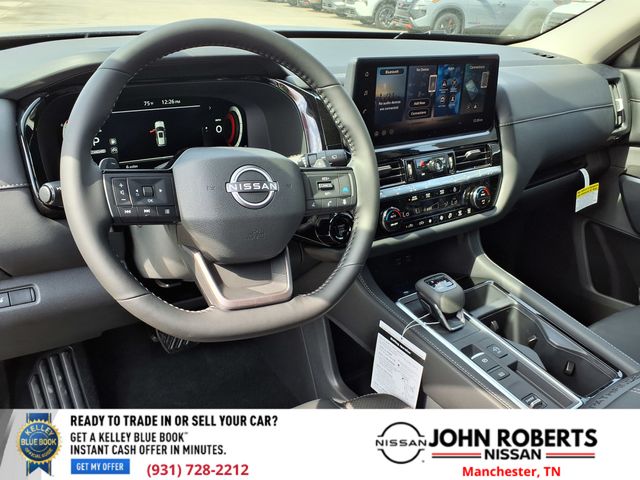 View vehicle photo 4