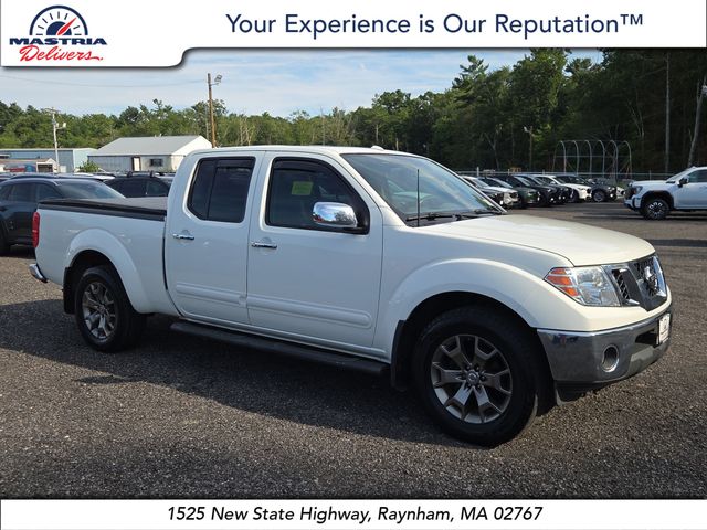 Glacier White 2014 Nissan Frontier Pickup Truck Four-Wheel Drive 5-Speed Automatic Overdrive