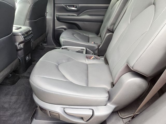 Used 2025 Toyota Grand Highlander SUV