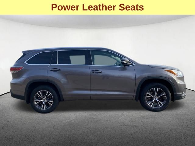 2016 Toyota Highlander XLE V6 6