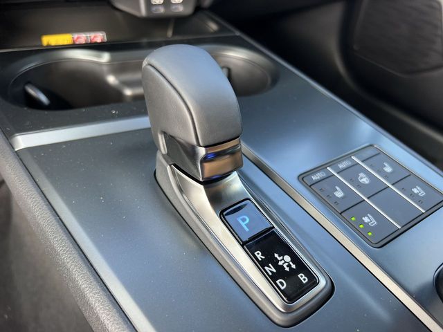 2025 Lexus UX