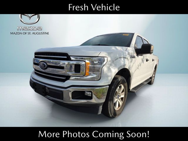 Oxford White 2018 Ford F-150 XLT SuperCrew RWD Pickup Truck 4X2 6-Speed Automatic
