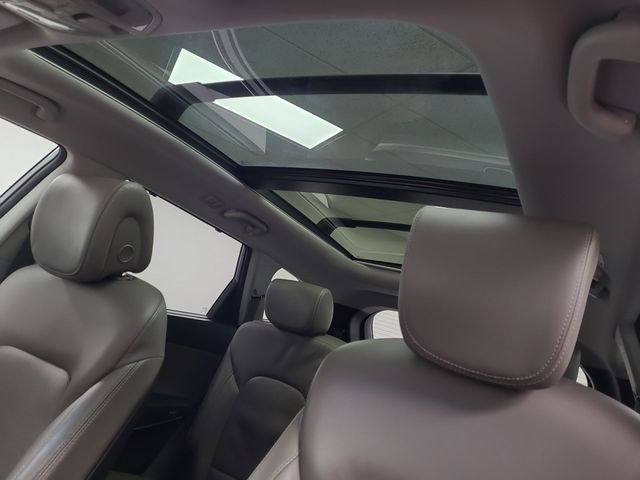 2017 – Hyundai – Santa Fe