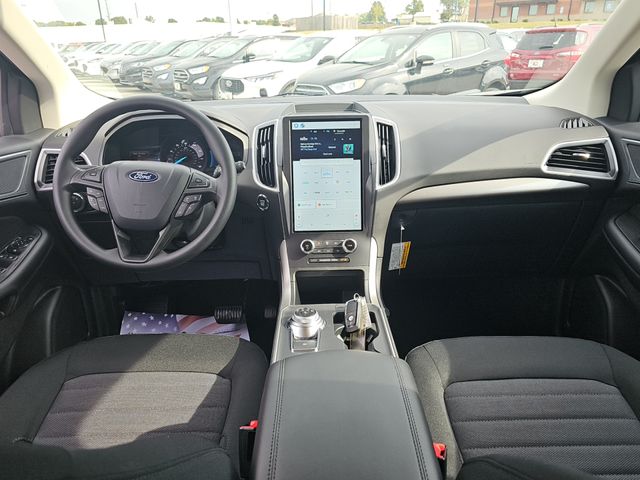 2024 Ford Edge SE 17