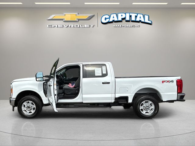 Used 2025 White Ford XLT image 9