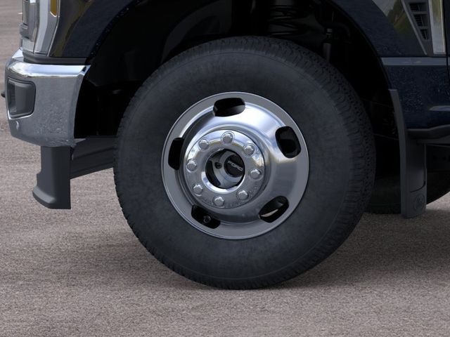 New 2026 Black Ford Lariat image 19