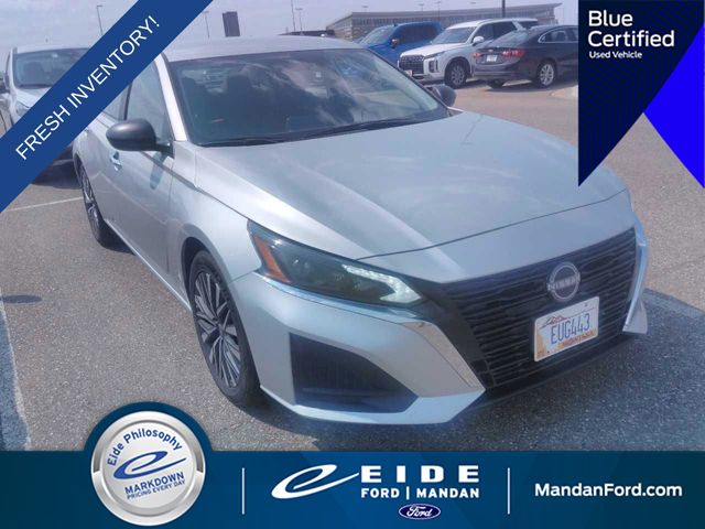 Brilliant Silver Metallic 2025 Nissan Altima Sedan Front-Wheel Drive Continuously Variable Transmission