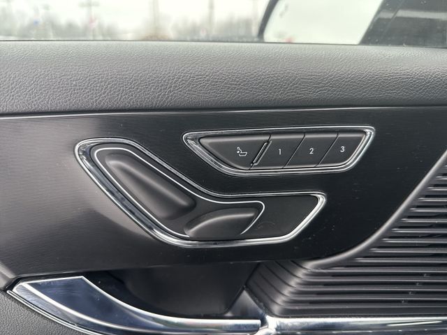 Certified Used 2022 Brown Lincoln Reserve image 16