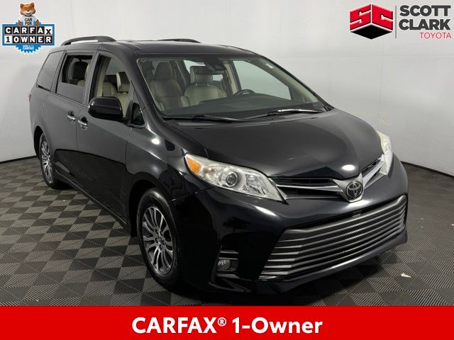 2019 Toyota Sienna XLE