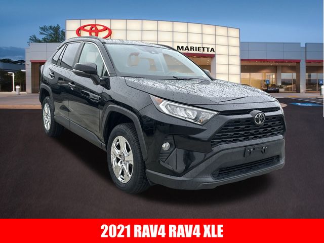 2021 Toyota RAV4 XLE 1