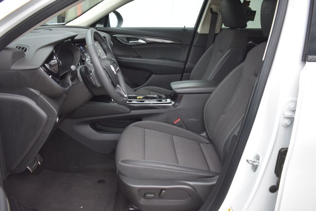 Used 2023 Buick Envision SUV