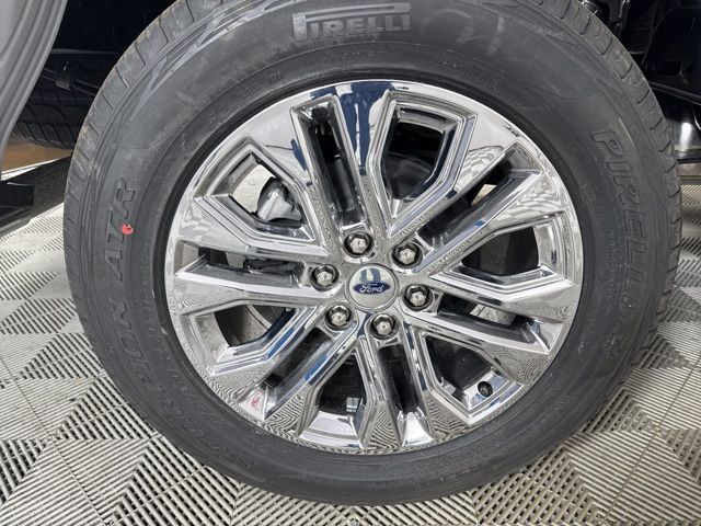 2025 Oxford White Ford F-150 XLT 4X4 Truck