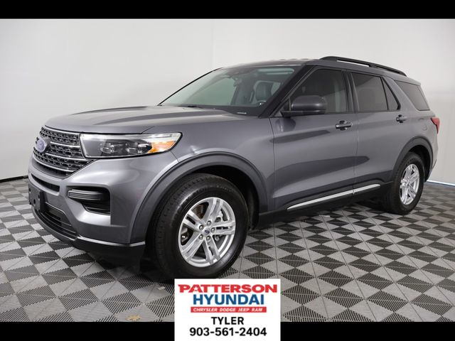 2022 Ford Explorer XLT RWD's photo