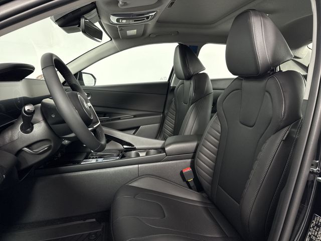 New 2025 Hyundai Elantra Hybrid For Sale in Indianapolis, IN