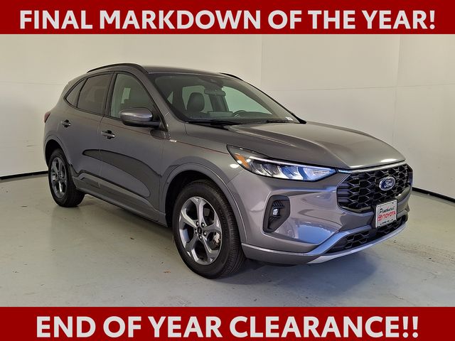 2023 Ford Escape ST-Line Select's photo