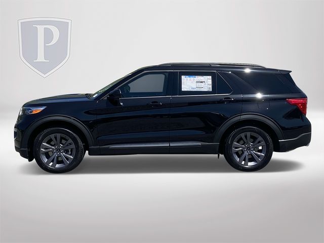 2024 Ford Explorer XLT 2