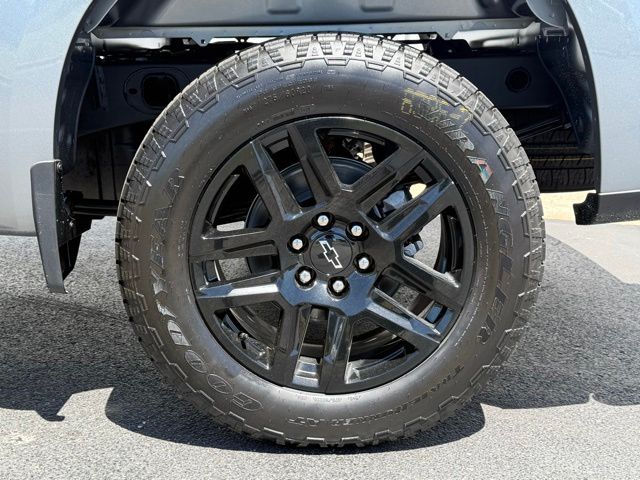 new 2026 Chevrolet Silverado 1500 car, priced at $44,320