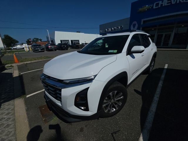 Summit White 2025 Chevrolet Equinox SUV / Crossover Four-Wheel Drive 8-Speed Automatic