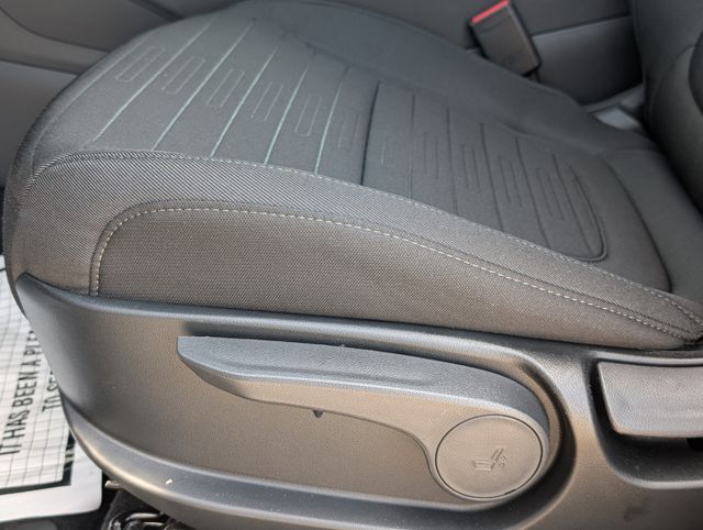 New 2026 Black Hyundai SE image 13