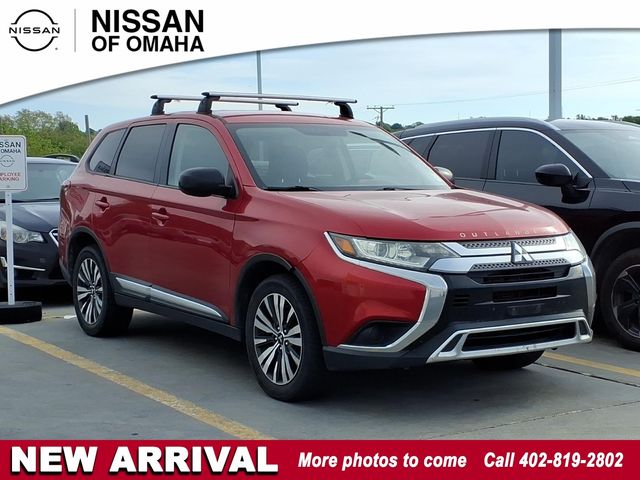 Red 2019 Mitsubishi Outlander SUV / Crossover Continuously Variable Transmission