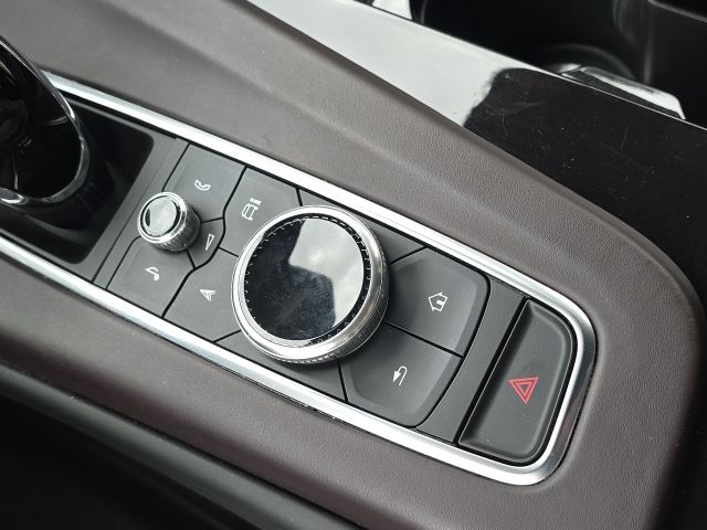 2021 Cadillac Escalade Premium Luxury Platinum:44868A