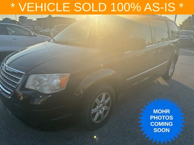 Brilliant Black Crystal Pearlcoat 2010 Chrysler Town & Country Minivan Front-Wheel Drive 6-Speed Automatic