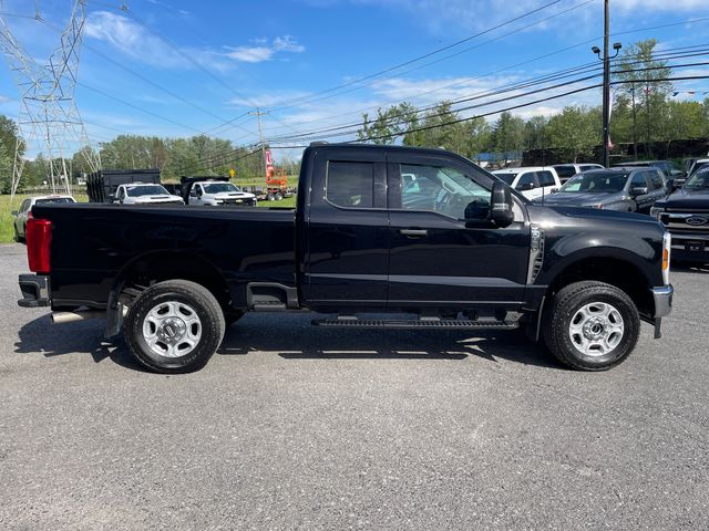 2026 Ford F-350SD XLT - Black Metallic exterior view 8