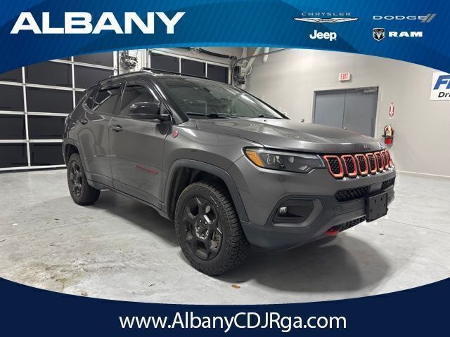 Crystal Metallic 2023 Jeep Compass SUV / Crossover Four-Wheel Drive 8-Speed Automatic