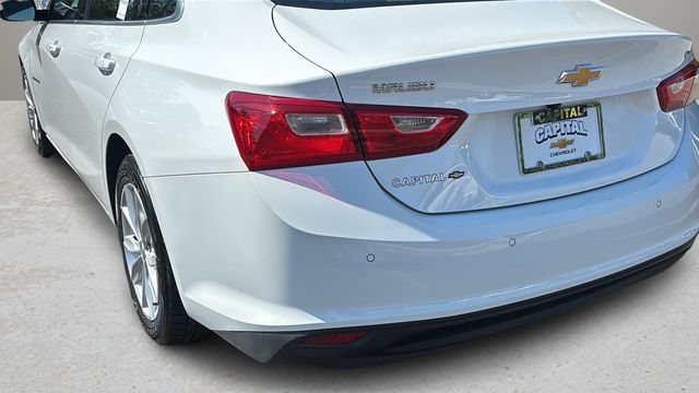 Used 2025 White Chevrolet LT image 38