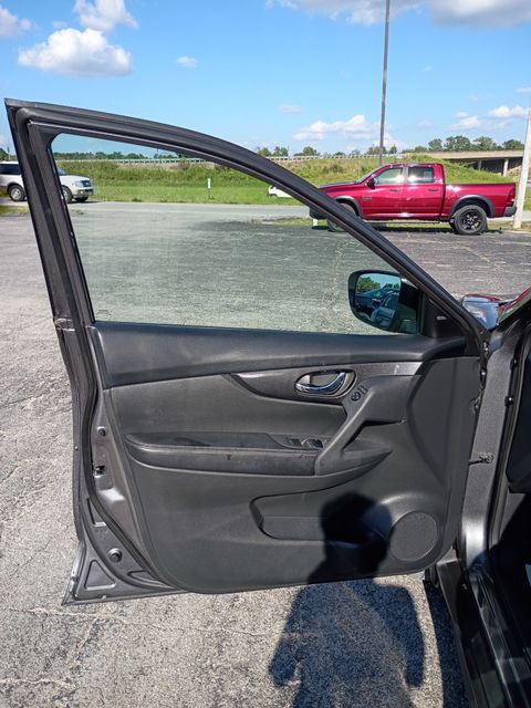 Used 2017 Nissan Rogue SUV