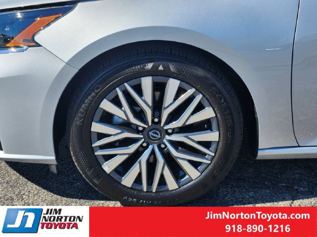 Used 2025 Nissan Altima Sedan