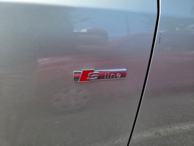 Used 2013 Silver Audi 3.0T Prestige image 5