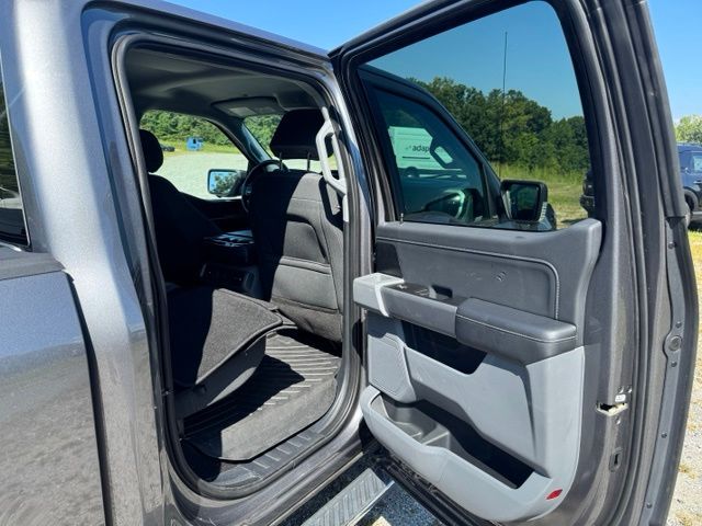 Used 2021 Gray Ford XLT image 13