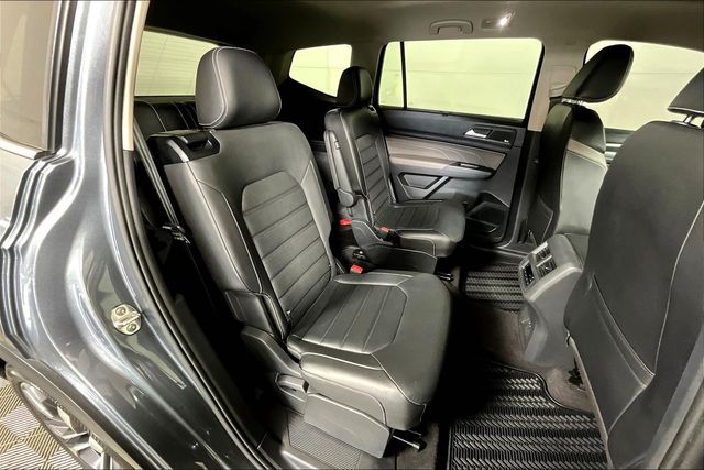 2021 Volkswagen Atlas 3.6L V6 SEL Premium R-Line photo