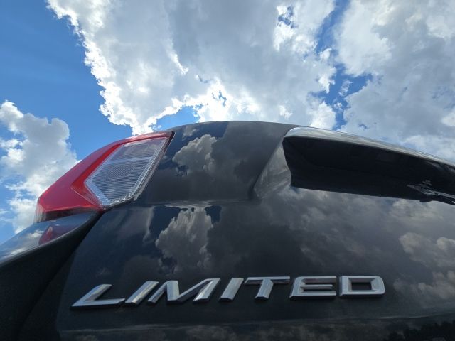 2023 Ford Explorer Limited:B02486