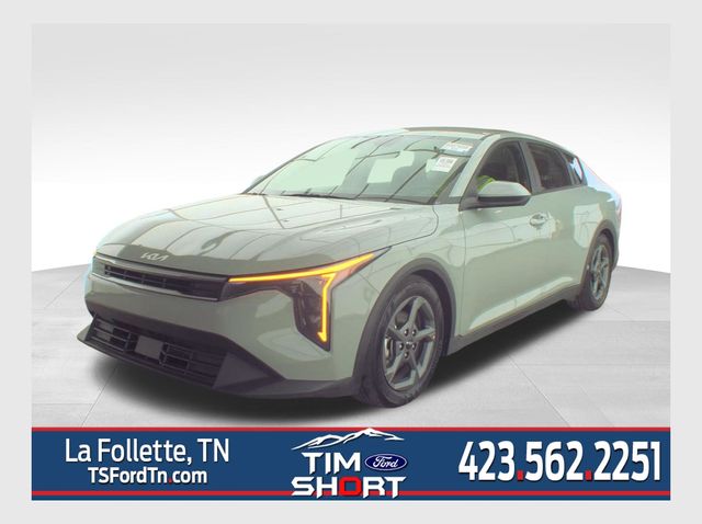 2025 Kia K4 LXS FWD